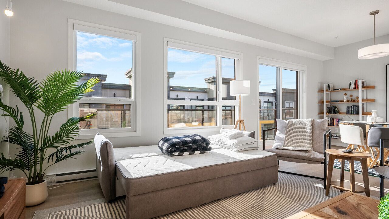 Photo of Livingroom in Southeast Calgary