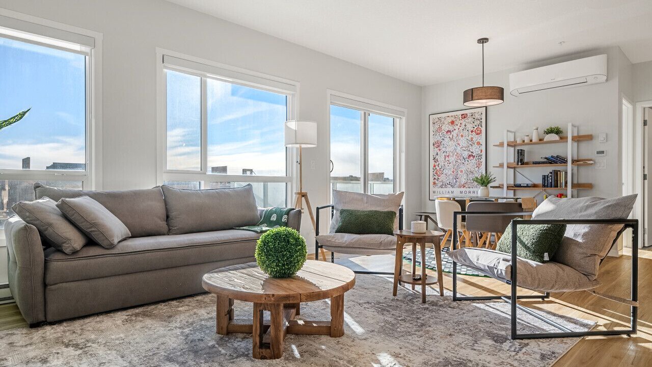 Photo of Livingroom in Southeast Calgary