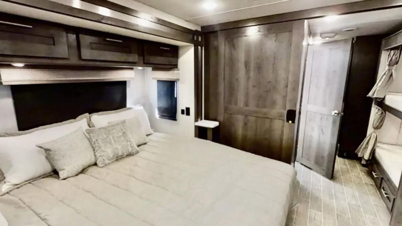 Photo of Bedroom in Elgin