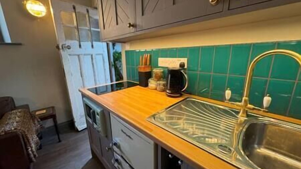 Photo of Others in Hanham