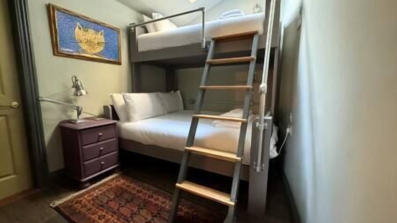 Photo of Others in Hanham