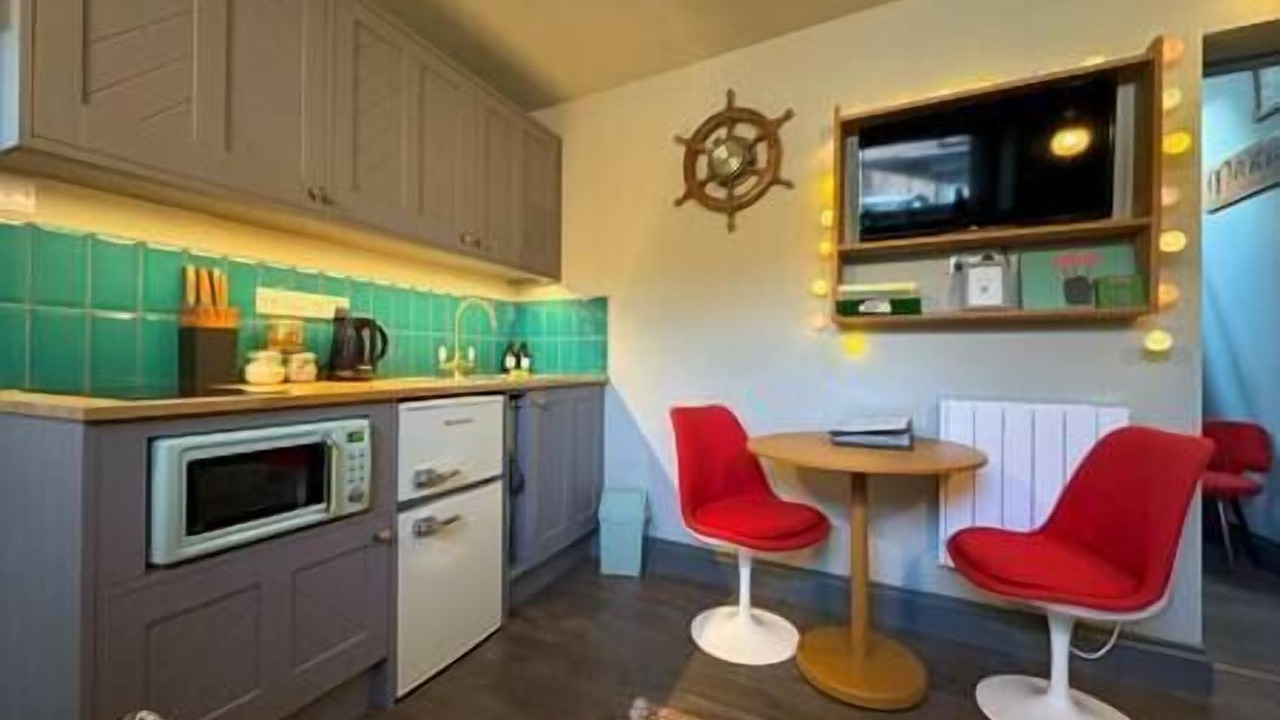 Photo of Others in Hanham