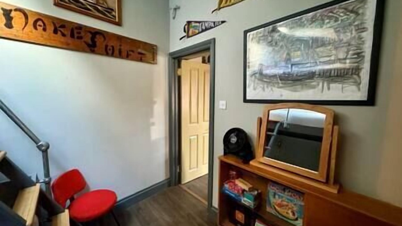 Photo of Others in Hanham