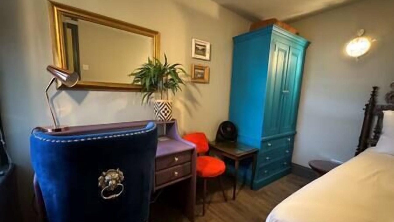 Photo of Others in Hanham