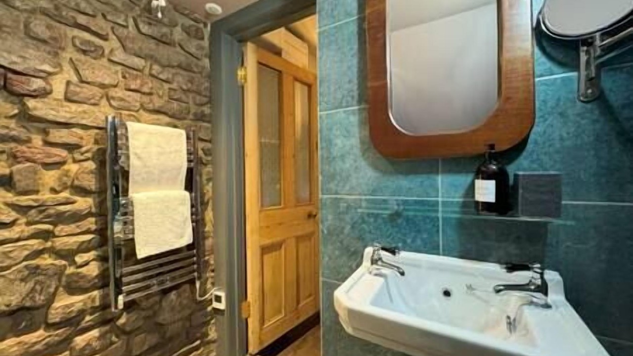 Photo of Others in Hanham