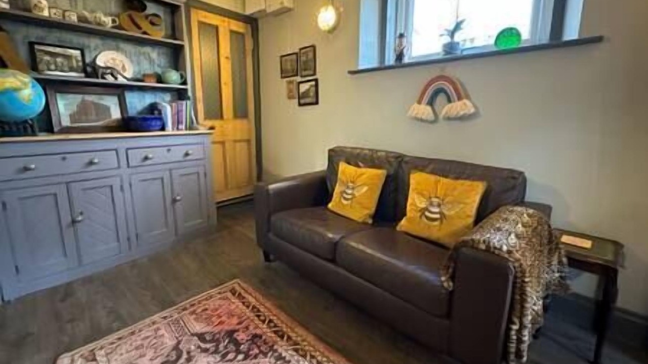 Photo of Others in Hanham