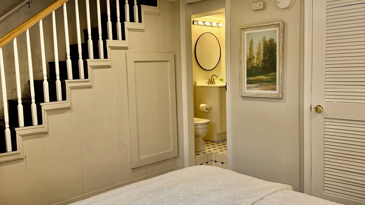 Photo of Bedroom in Old Town West