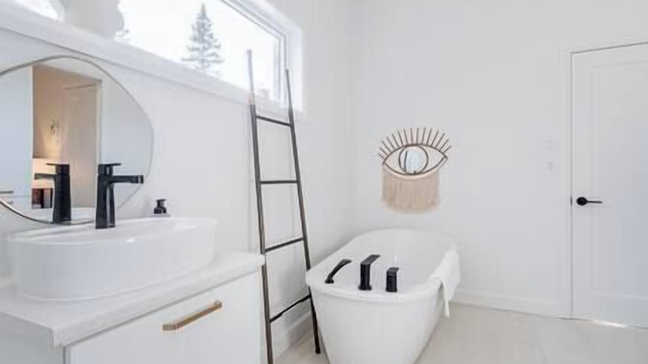 Photo of Bathroom in Shannon