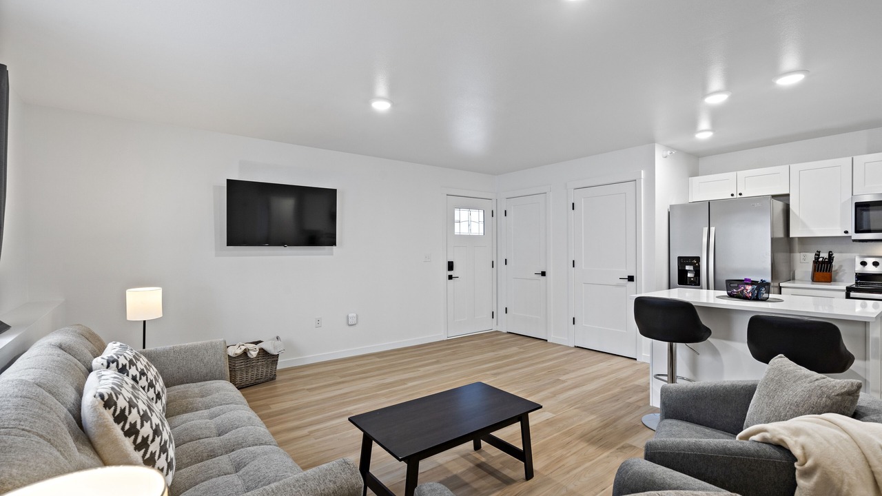Photo of Livingroom in Eagle River