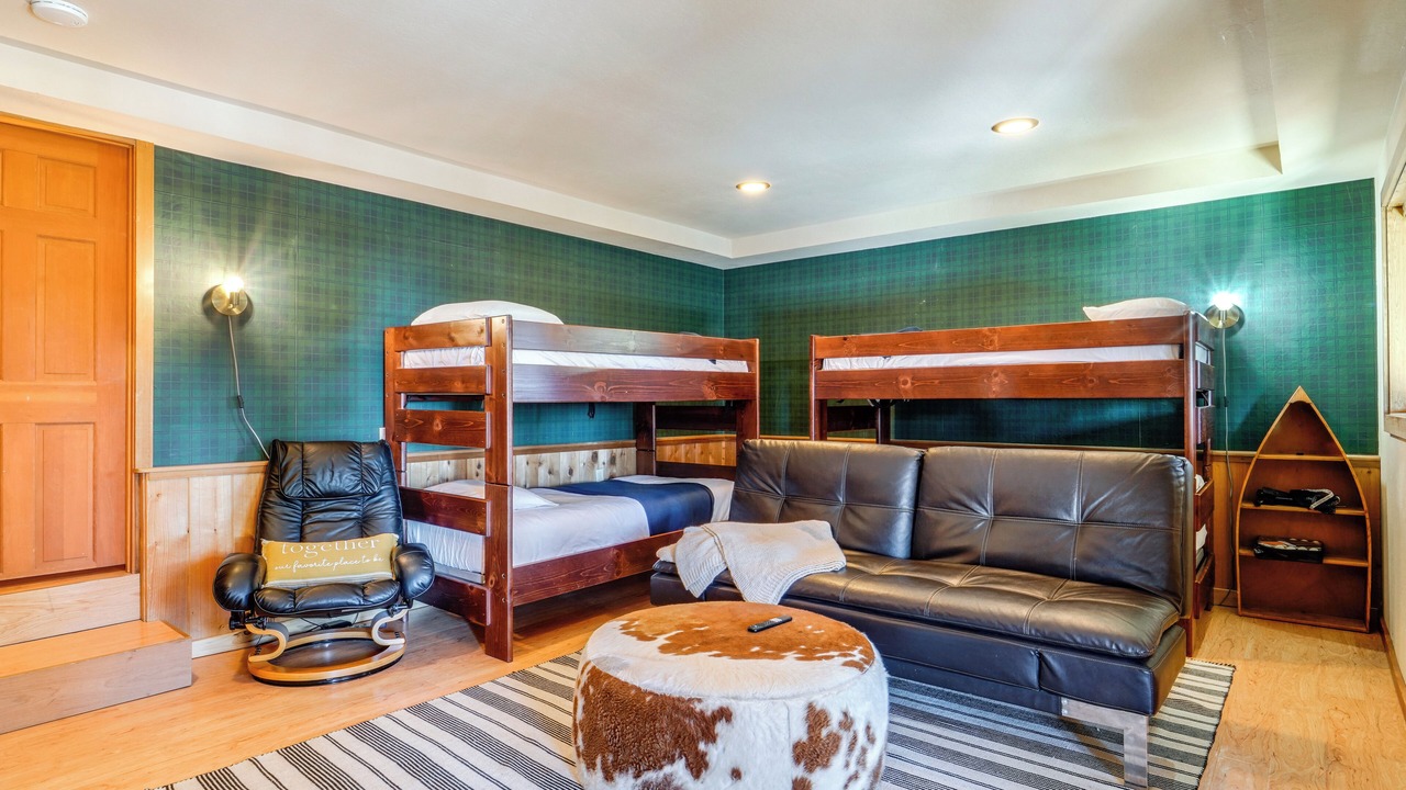 Photo of Bedroom in Kingswood Estates