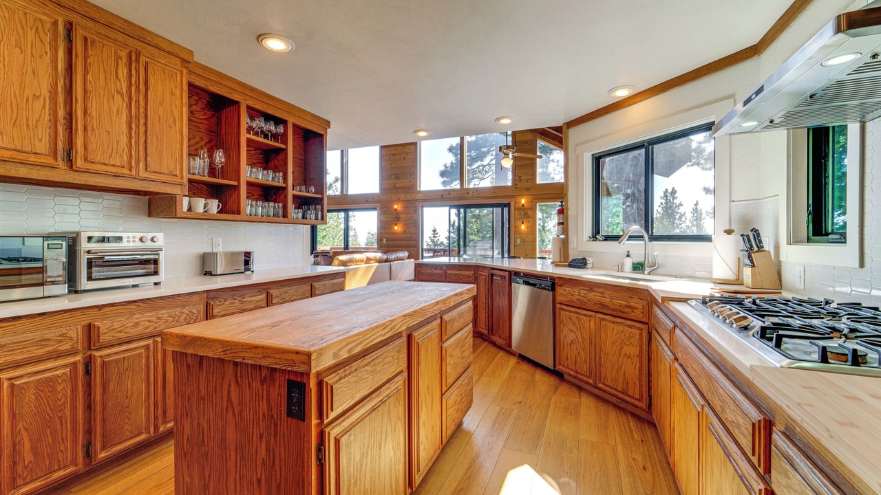 Photo of Kitchen in Kingswood Estates