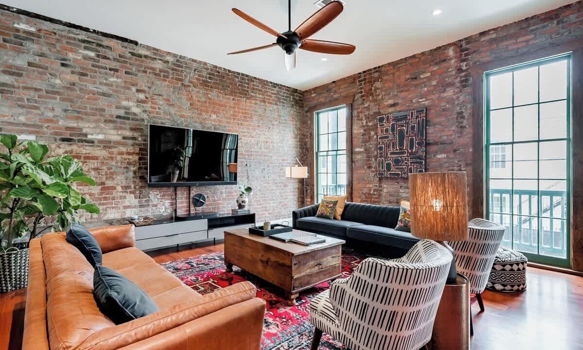 Photo of Livingroom in East Riverside