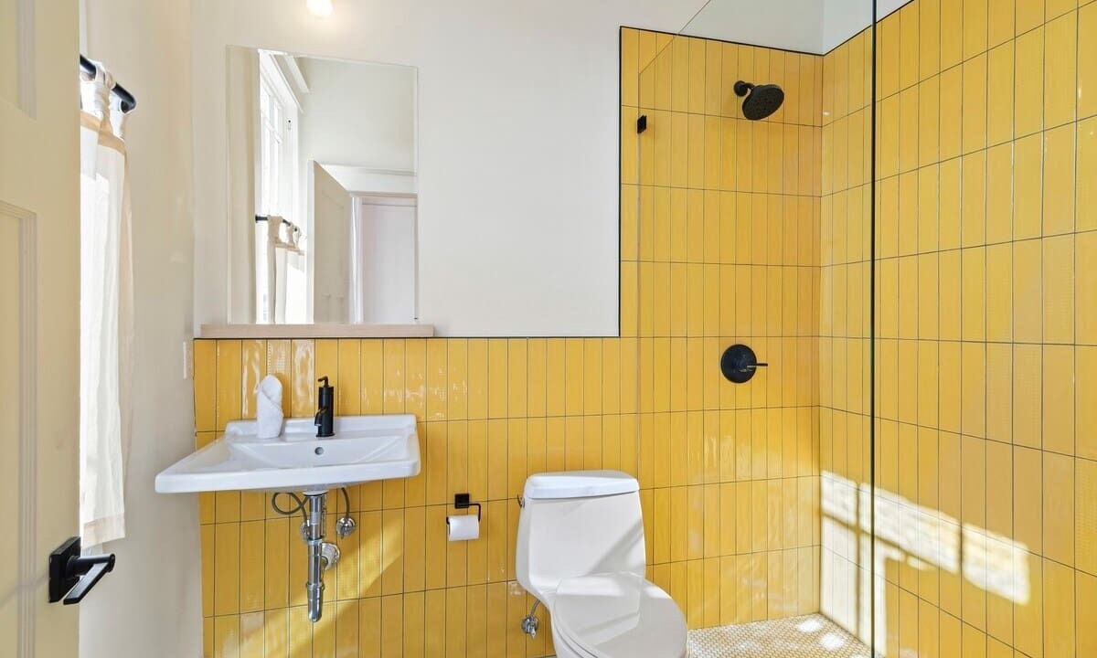 Photo of Bathroom in Freret