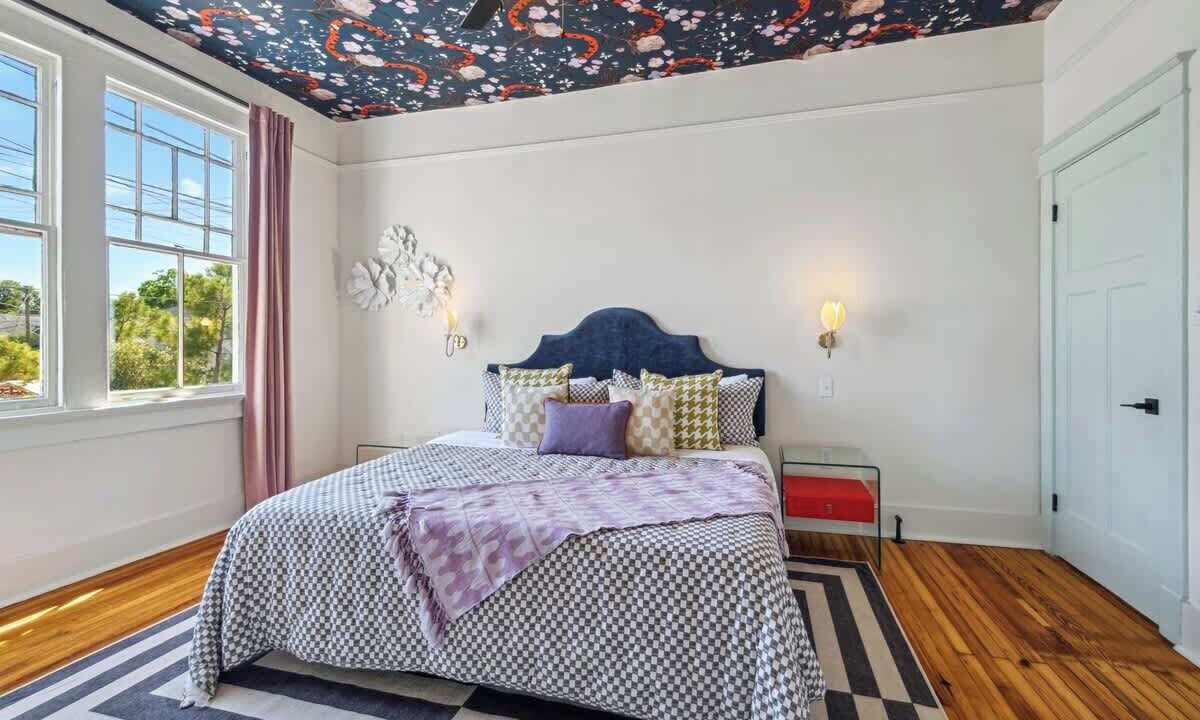 Photo of Bedroom in Freret