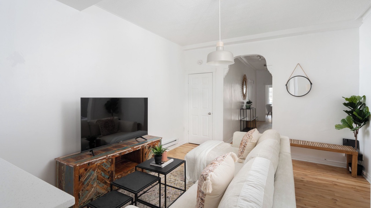Photo of Livingroom in Mile End
