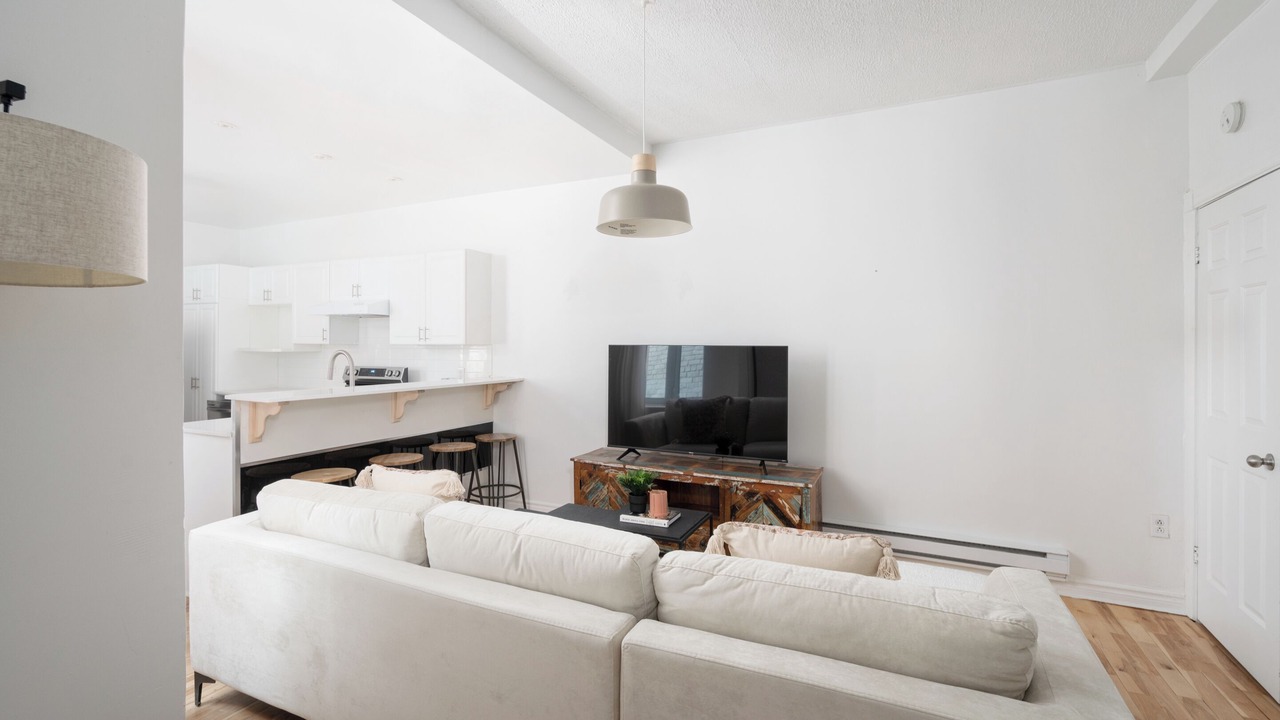 Photo of Livingroom in Mile End