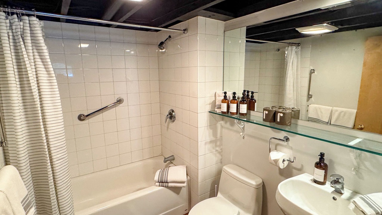 Photo of Bathroom in Harbor Springs