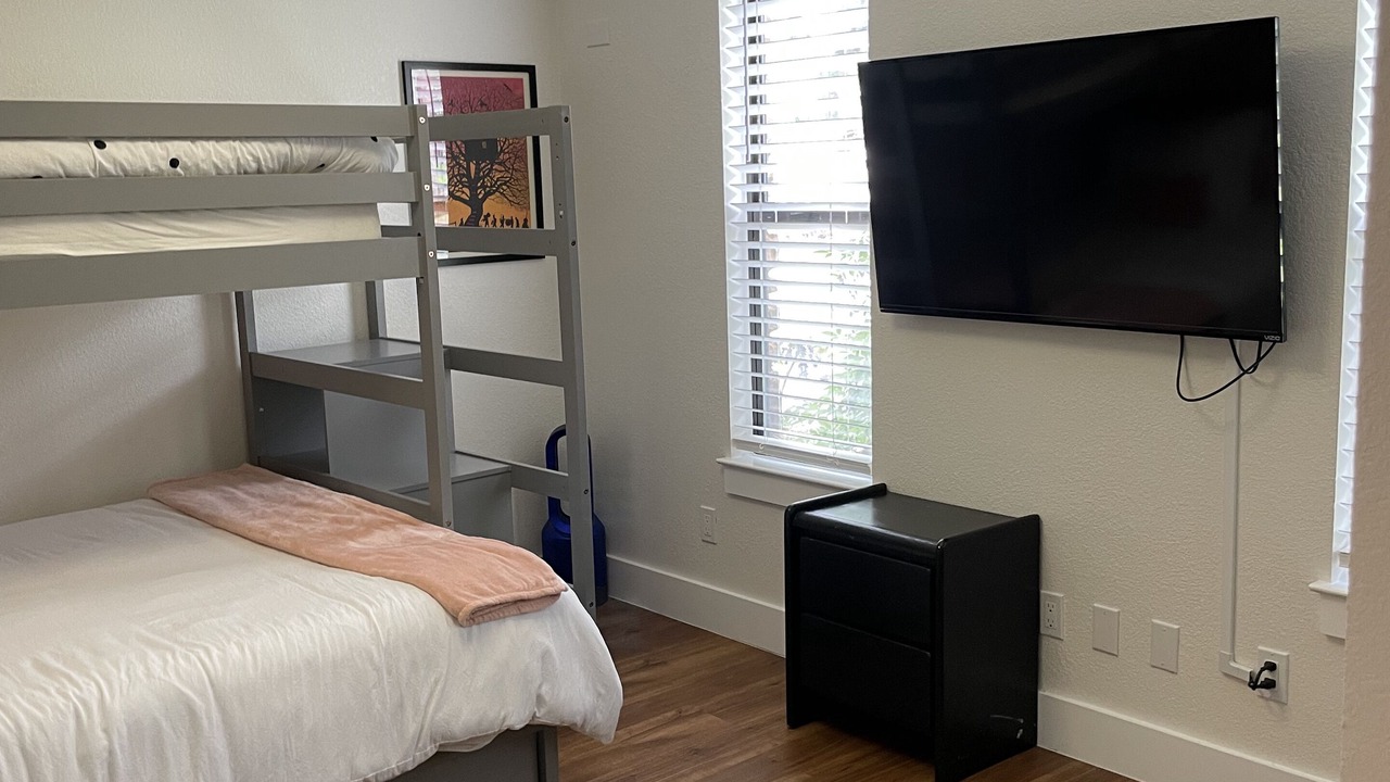Photo of Bedroom in Horseshoe Bay