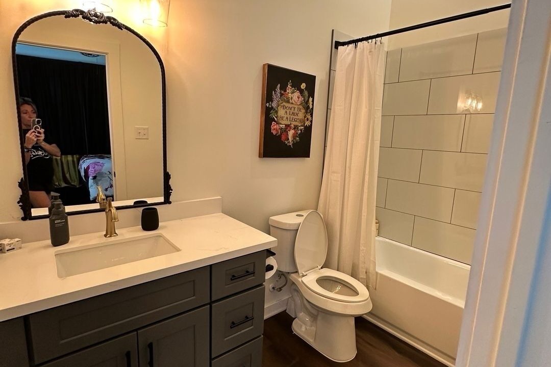Photo of Bathroom in Alvin