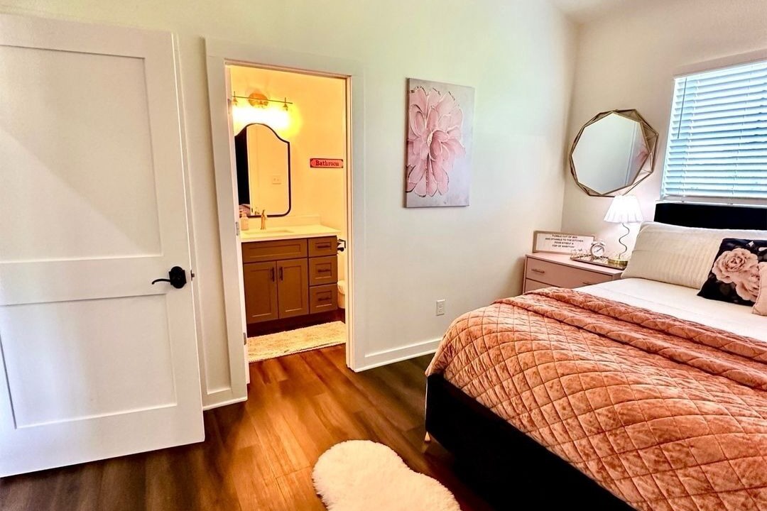 Photo of Bedroom in Alvin