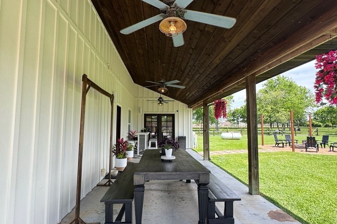Photo of Outdoor in Alvin
