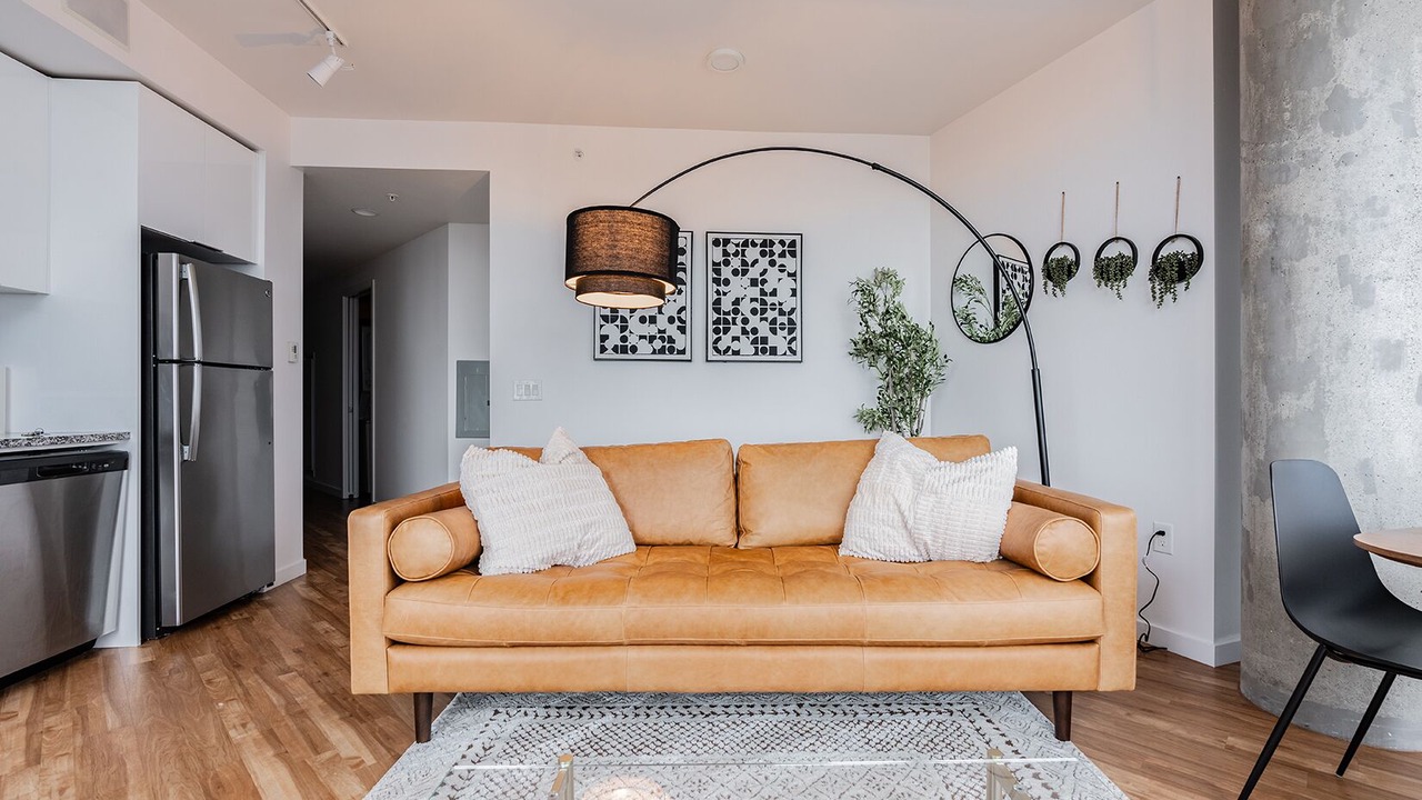 Photo of Livingroom in West Bellevue
