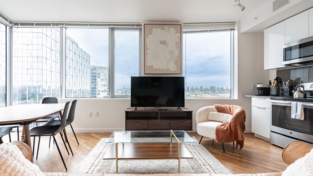 Photo of Livingroom in West Bellevue