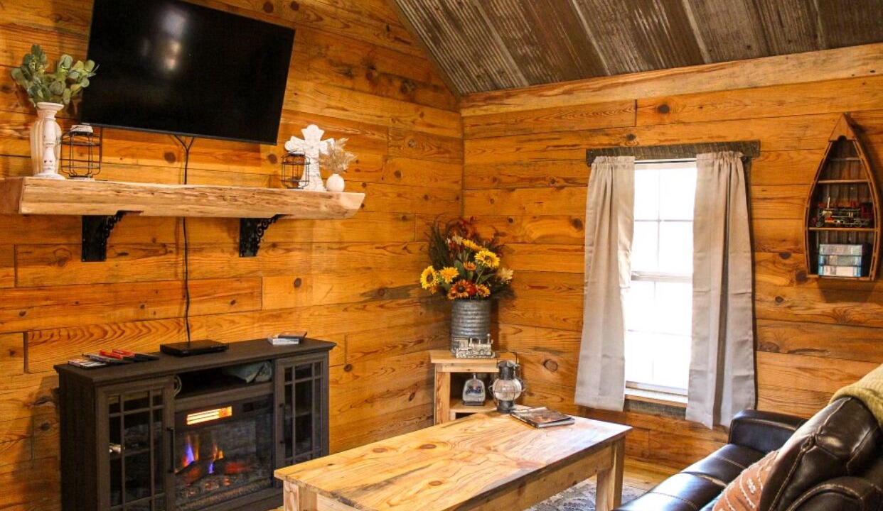 Photo of Livingroom in Eureka Springs
