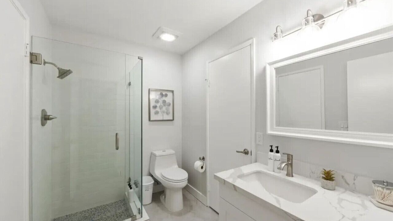 Photo of Bathroom in Coronado