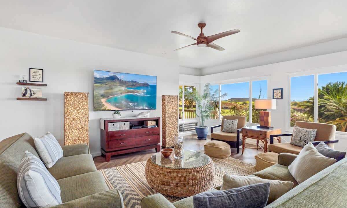 Photo of Bedroom in Poipu