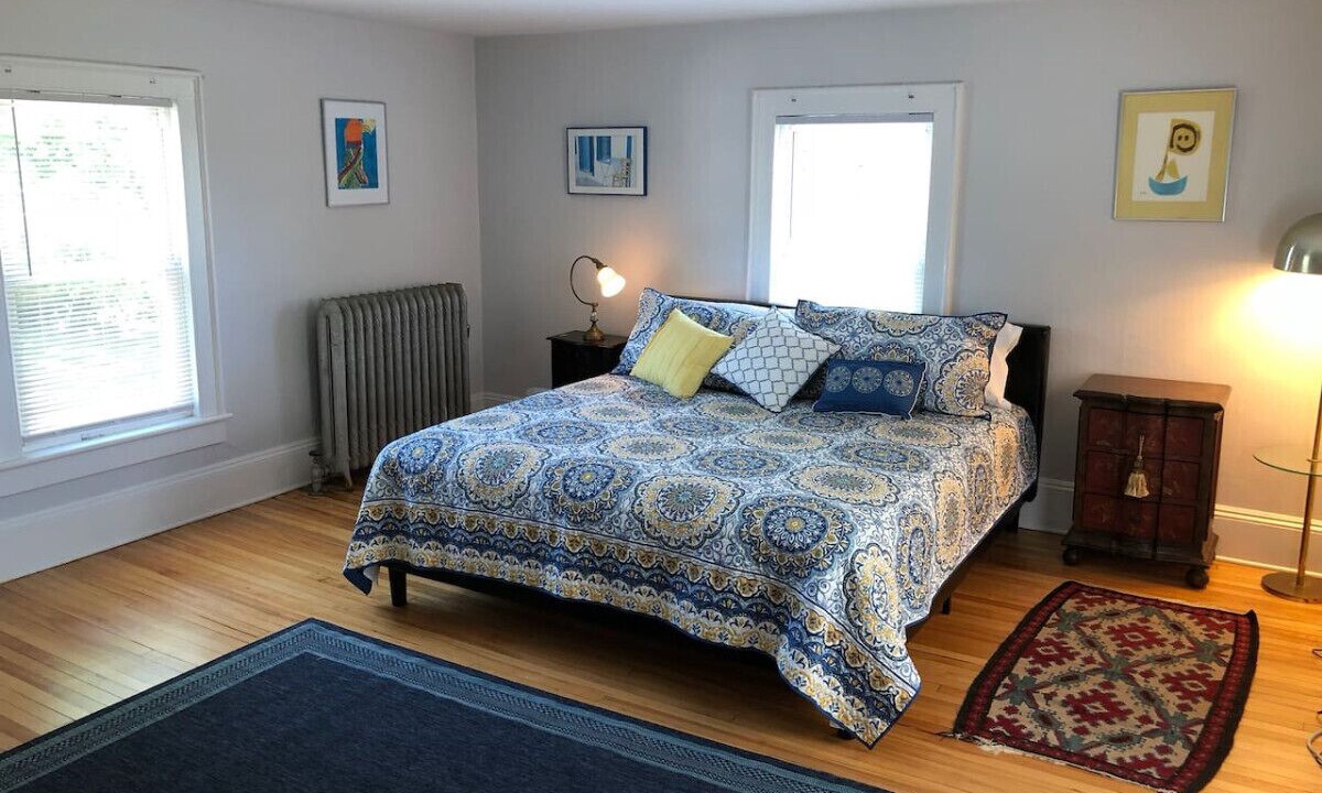 Photo of Bedroom in Back Cove