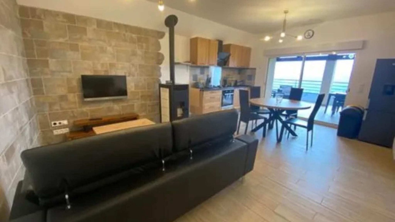 Photo of Livingroom in Saint-Laurent-d'Olt