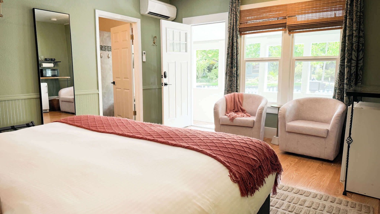 Photo of Bedroom in Historic Railroad District