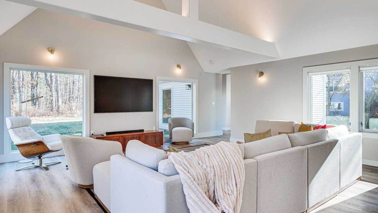 Photo of Others in South Eliot