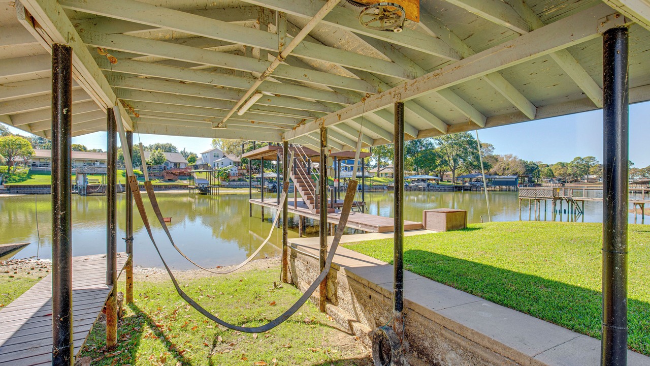 Photo of Outdoor in Gun Barrel City