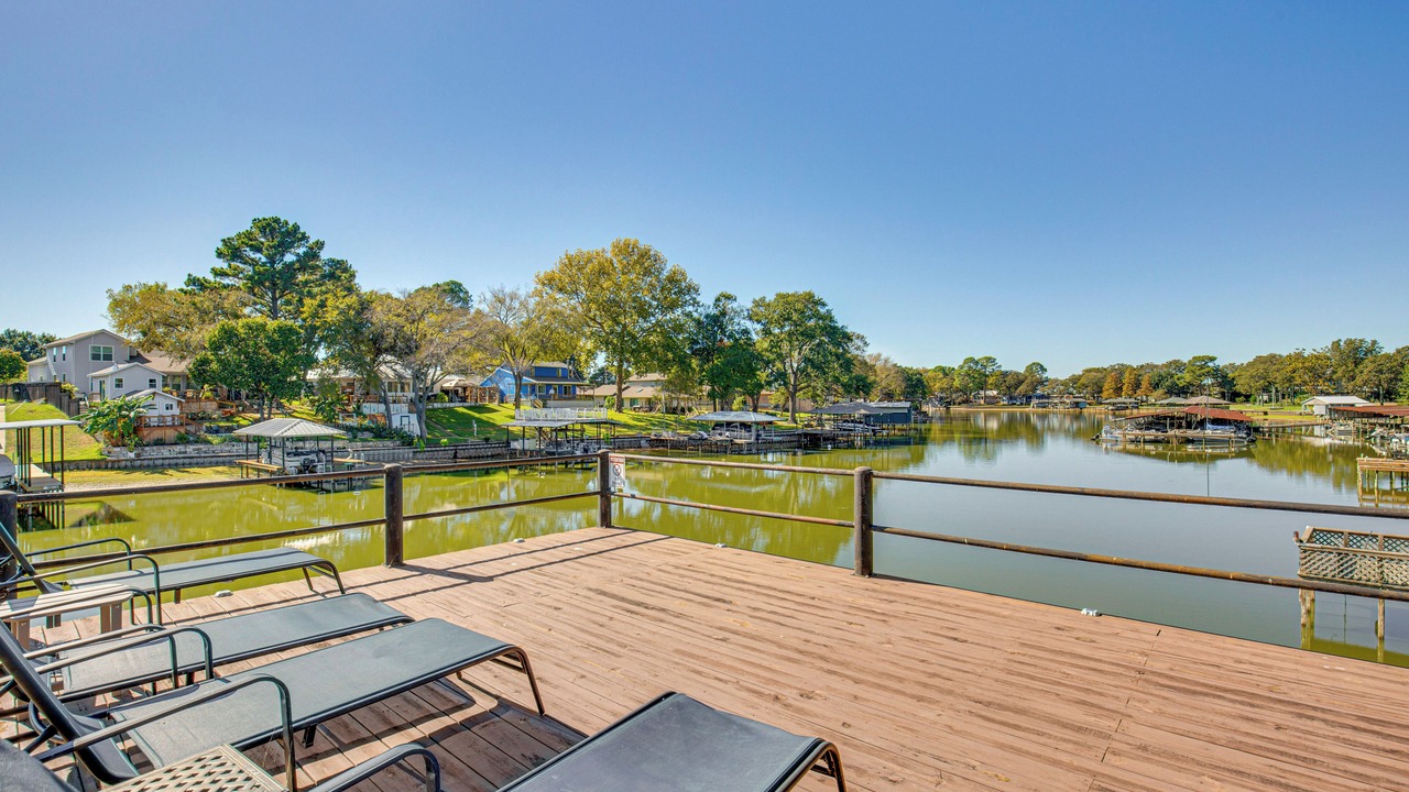 Photo of Patio Balcony in Gun Barrel City