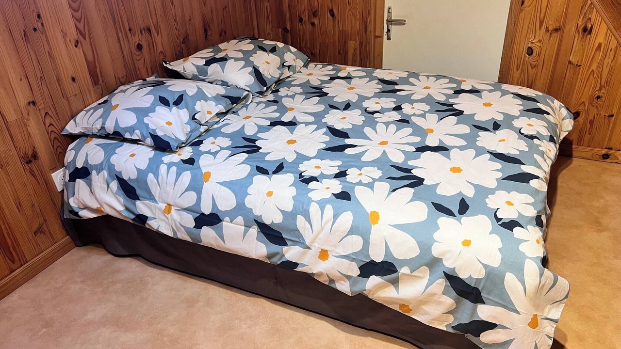 Photo of Bedroom in Vosne-Romanee