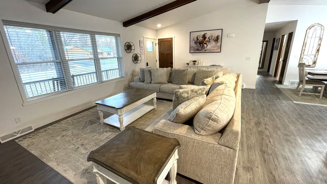 Photo of Livingroom in Spring Brook