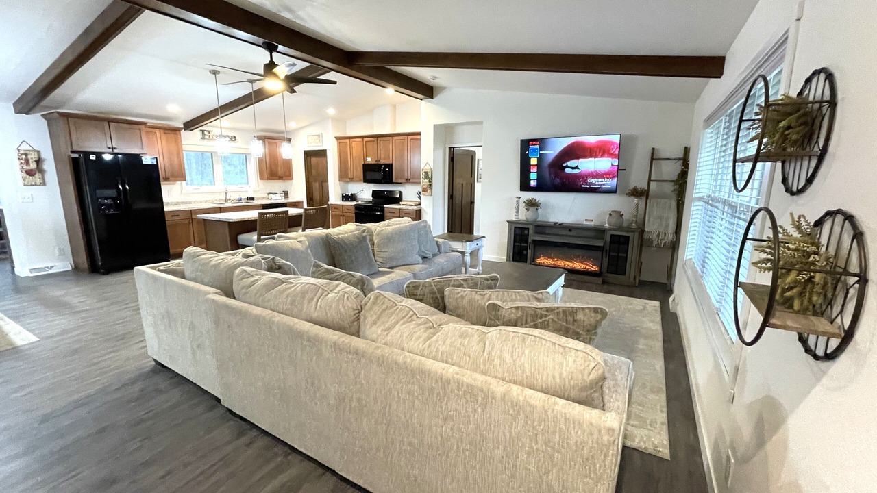 Photo of Livingroom in Spring Brook