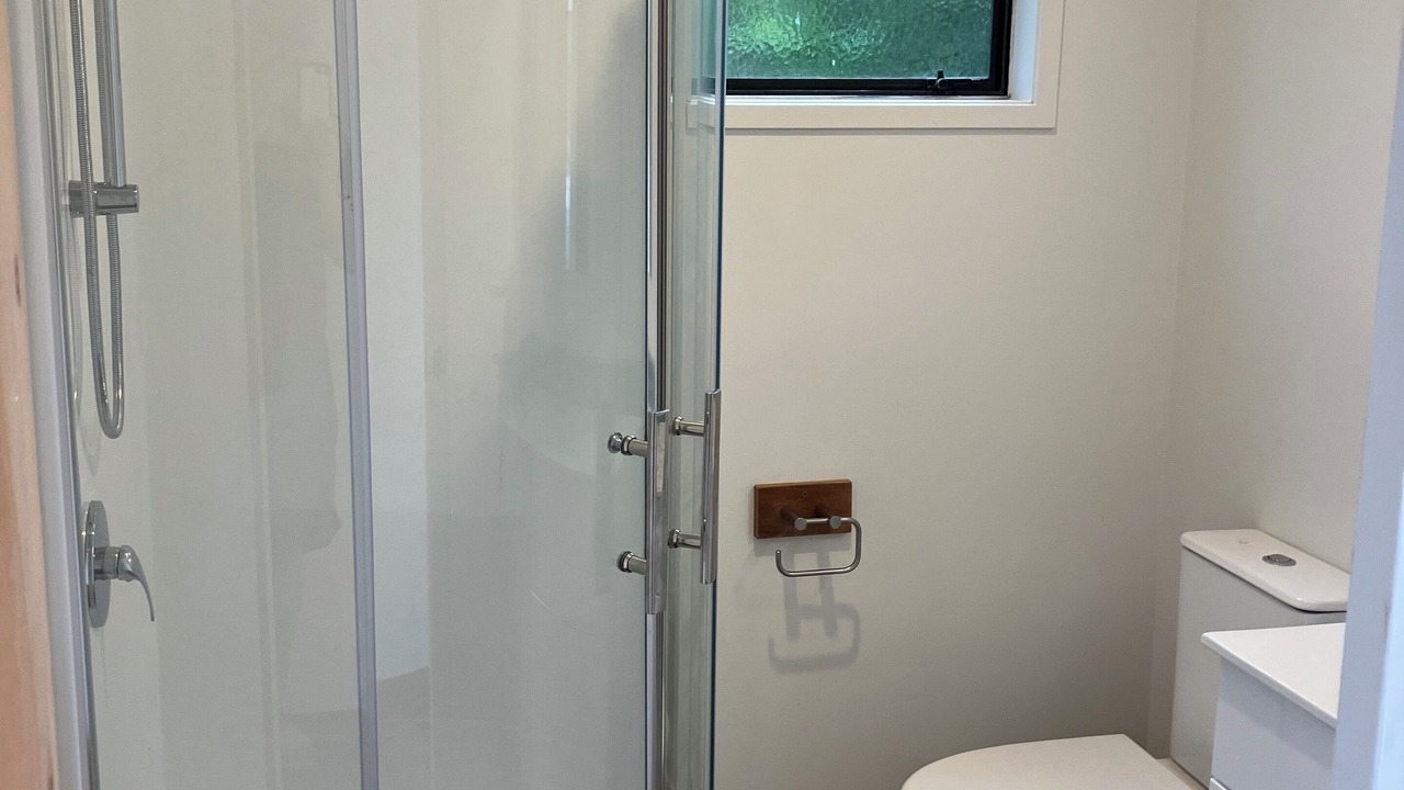 Photo of Bathroom in Omapere