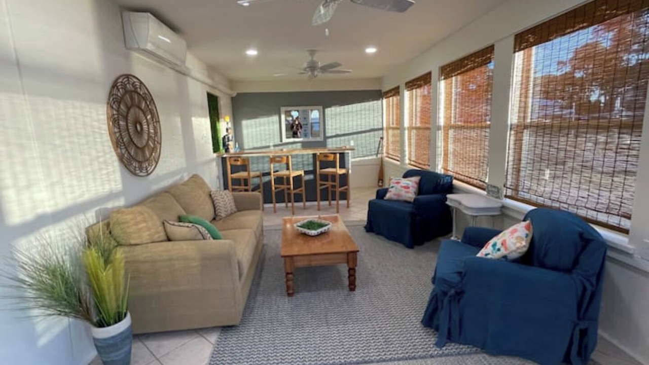Photo of Livingroom in Alligator Point
