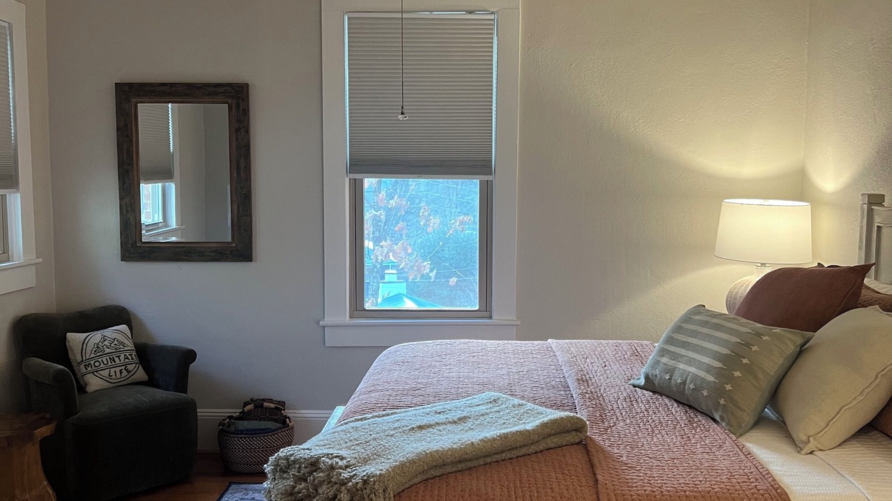 Photo of Bedroom in Lake Junaluska