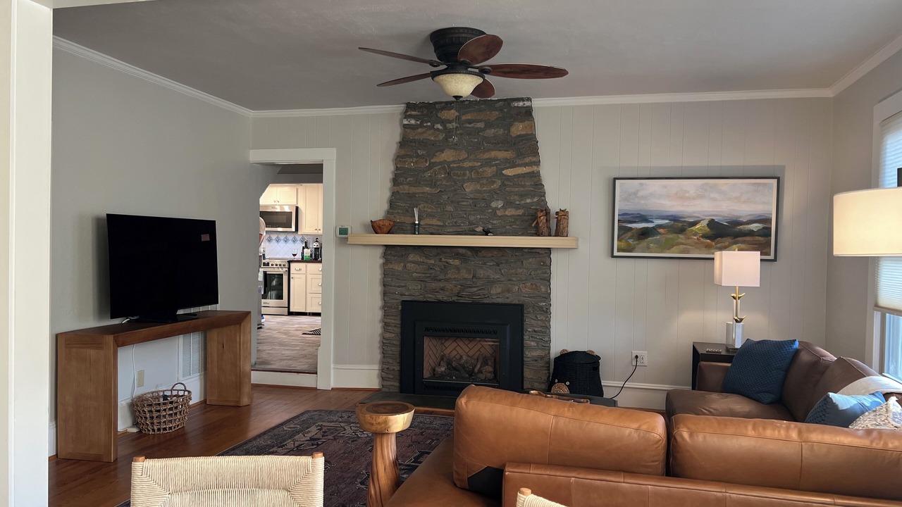 Photo of Livingroom in Lake Junaluska