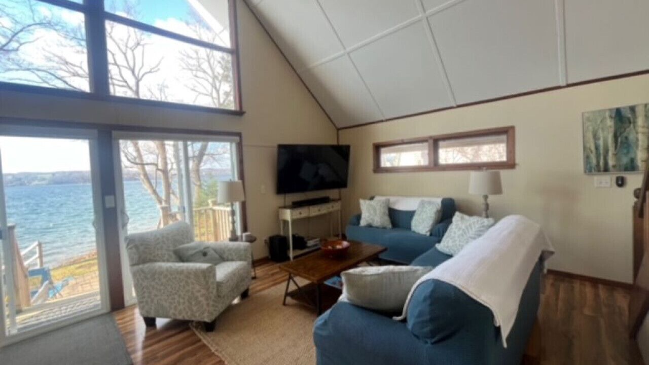 Photo of Livingroom in Skaneateles