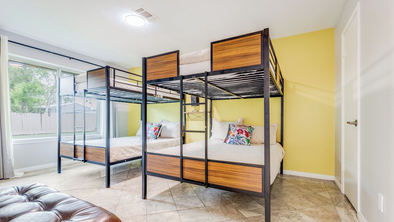 Photo of Bedroom in Pasadena