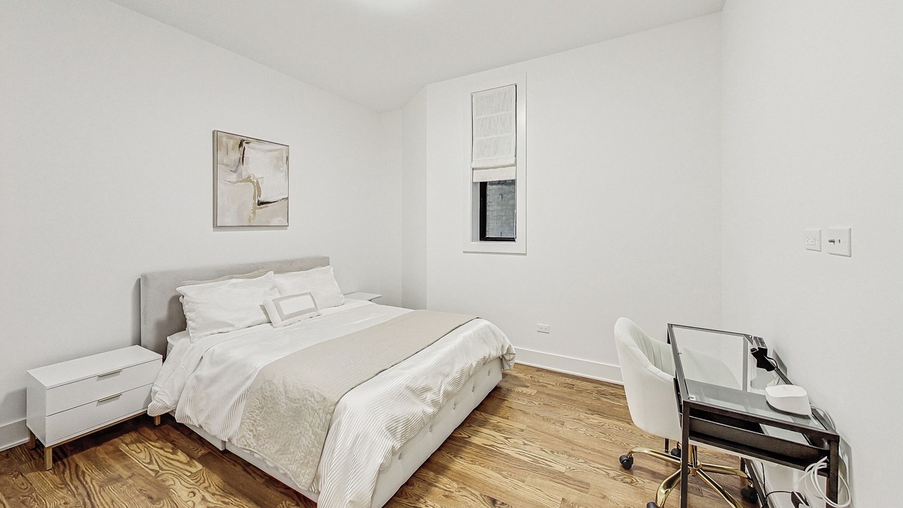 Photo of Bedroom in Lincoln Park