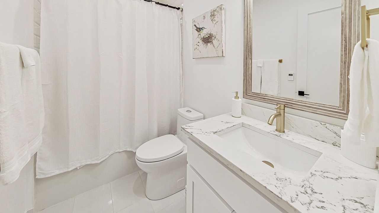 Photo of Bathroom in Lincoln Park