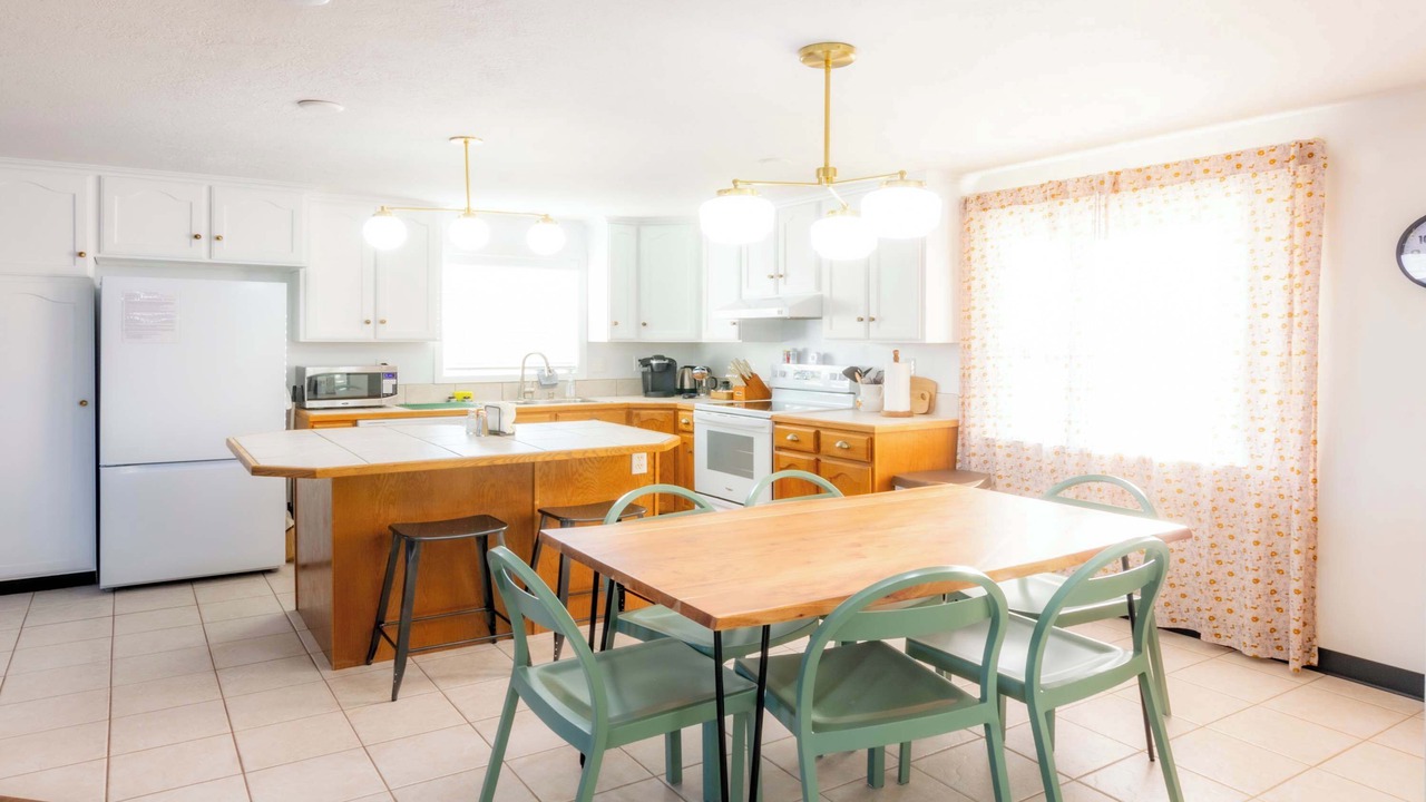 Photo of Others in Salmon