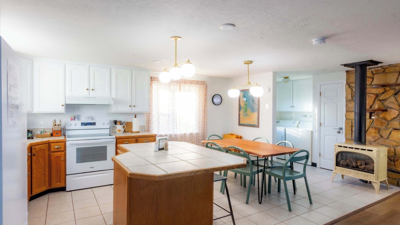 Photo of Others in Salmon