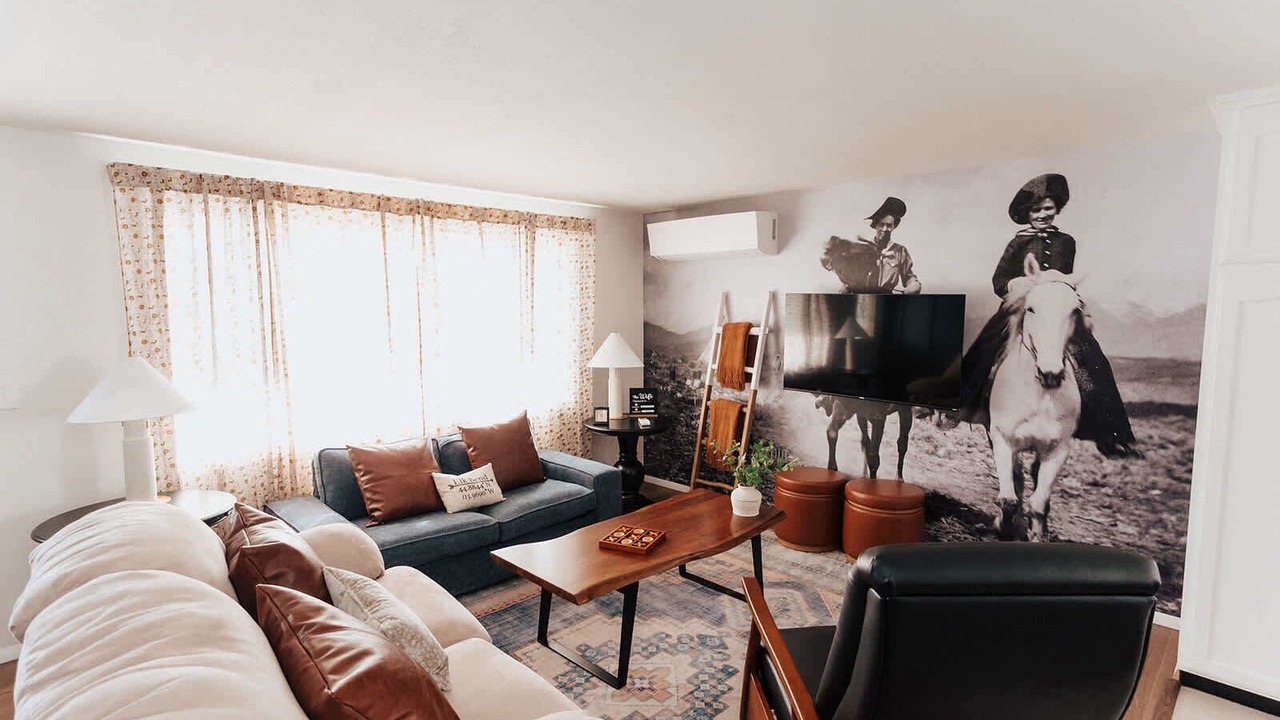 Photo of Bedroom in Salmon